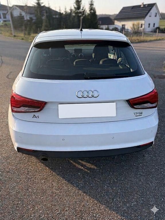 Gebraucht Audi A1 Sportback 95 PS (69 kW) 2016 Weiß Kleinwagen
