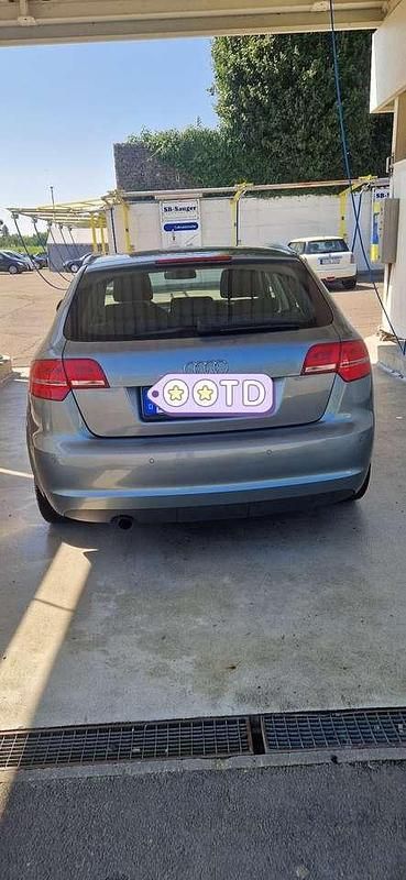 Gebraucht Audi A3 Attraction 140 PS (102 kW) 2010 Grau Kombi