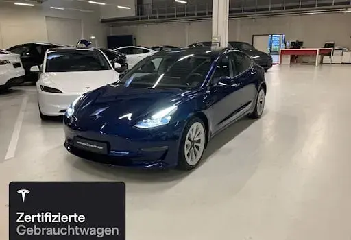 Occasion Tesla Model 3 Long Range RWD 208 kW (283 ch) 2022 Bleue Berline
