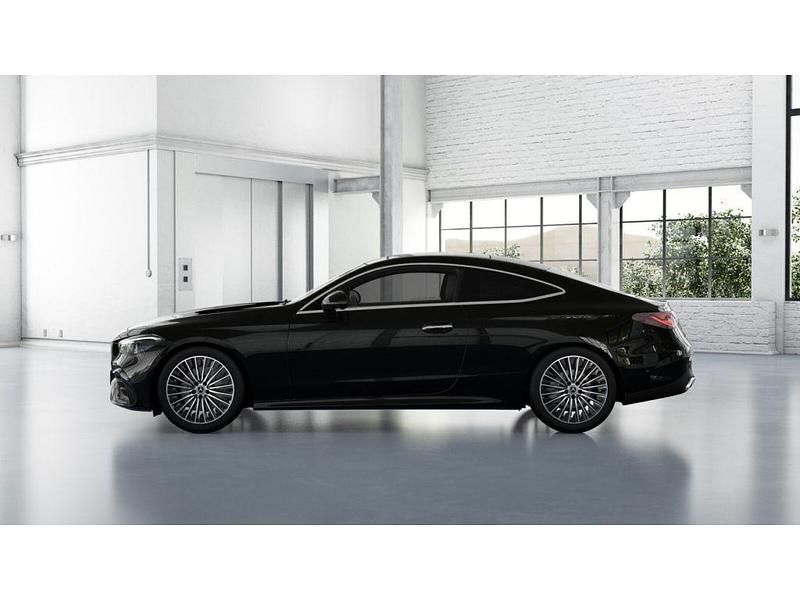 Gebraucht Mercedes 300 258 PS (189 kW) 2023 Lack obsidianschwarz met (metallic) Coupé