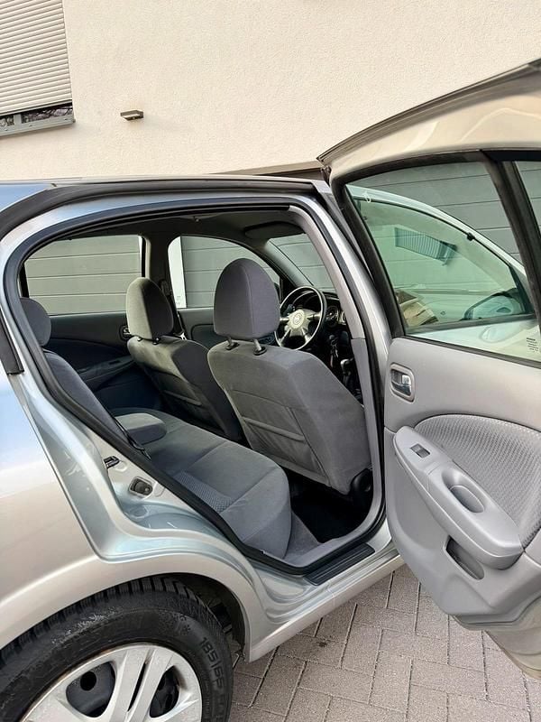 Gebraucht Nissan Almera 98 PS (72 kW) 2003 Silber Limousine