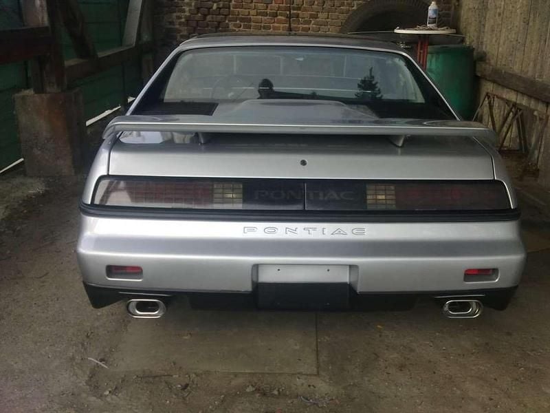 Gebraucht Pontiac Fiero 141 PS (103 kW) 1985 Silber Coupé