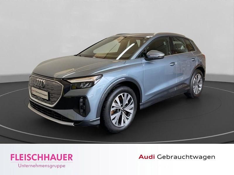 Blau Gebraucht 2022 Audi Q4 e-tron Ambiente SUV | 29.960 € (Guter Preis) - Bild 1/4