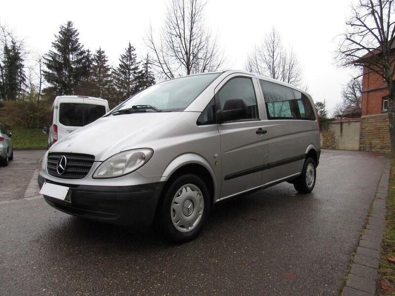 Silber Gebraucht 2003 Mercedes Vito Van / Kleinbus | 3.499 € - Bild 1/4