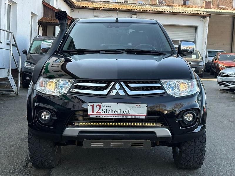 Gebraucht Mitsubishi L200 178 PS (130 kW) 2014 Schwarz Pickup