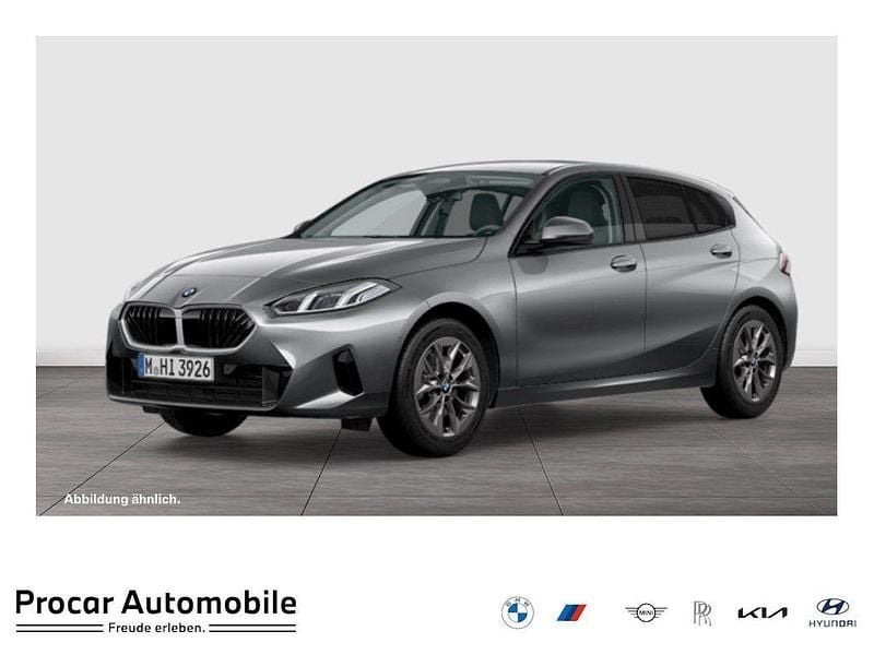 Skyscraper grau Neu 2025 BMW 120 Kleinwagen | 35.500 € (Guter Preis) - Bild 1/4