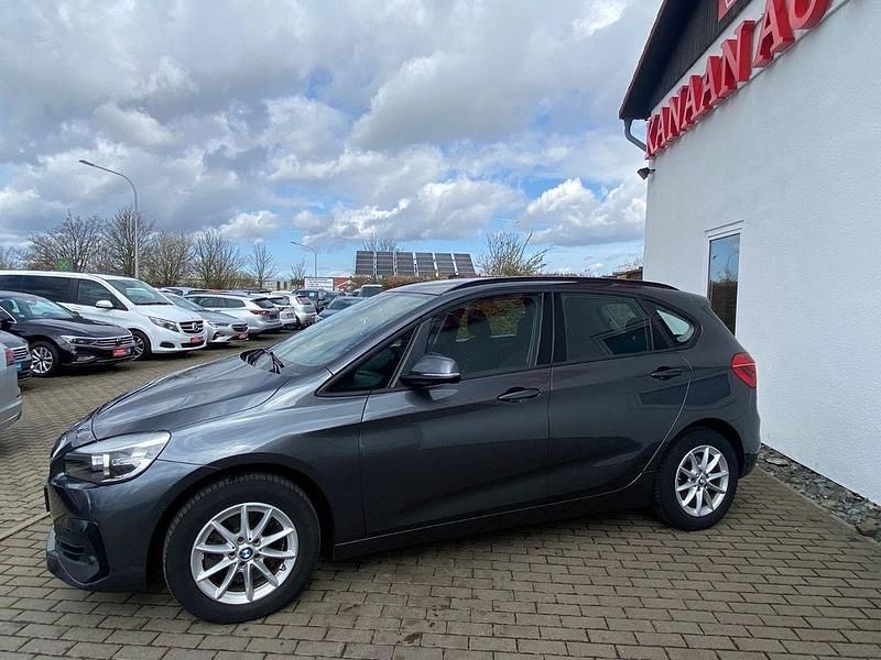 Gebraucht BMW 218 Advantage 150 PS (110 kW) 2018 Grau Kombi