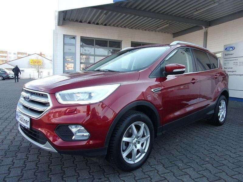 Gebraucht Ford Kuga Titanium 150 PS (110 kW) 2019 Blau SUV