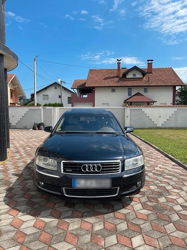 Blau Gebraucht 2004 Audi A8L Limousine | 6.500 € (Fairer Preis) - Bild 1/4