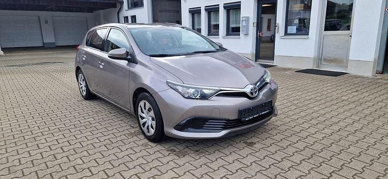 Gebraucht Toyota Auris Cool 99 PS (72 kW) 2016 Grau Limousine