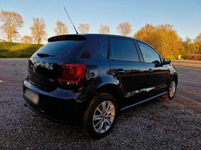 Second-hand VW Polo 90 CP (66 kW) 2012 Negru Hatchback