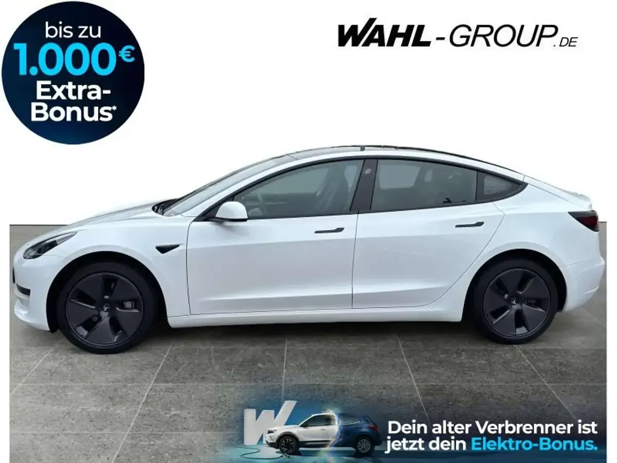 Gebraucht Tesla Model 3 Standard Range 239 kW (325 PS) 2022 Weiß Limousine
