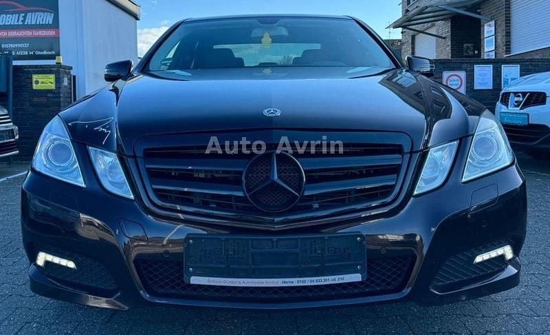 Gebraucht Mercedes E350 292 PS (214 kW) 2009 Braun Limousine