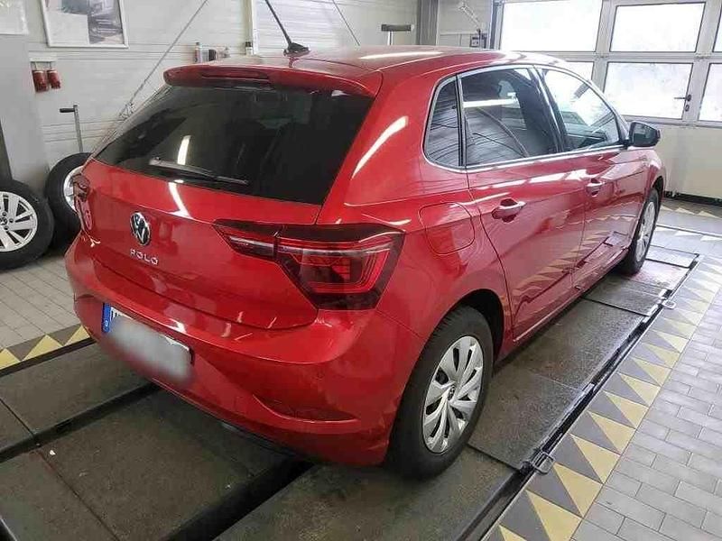 Gebraucht VW Polo Style 95 PS (69 kW) 2022 Rot Kleinwagen