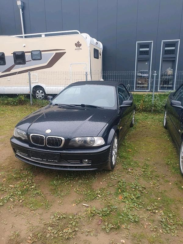 Schwarz Gebraucht 2001 BMW 318 Cabriolet Cabrio | 1.900 € - Bild 1/4