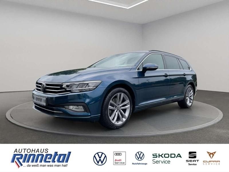 Aquamarinblau metallic Gebraucht 2023 VW Passat Business Kombi | 32.440 € (Fairer Preis) - Bild 1/4