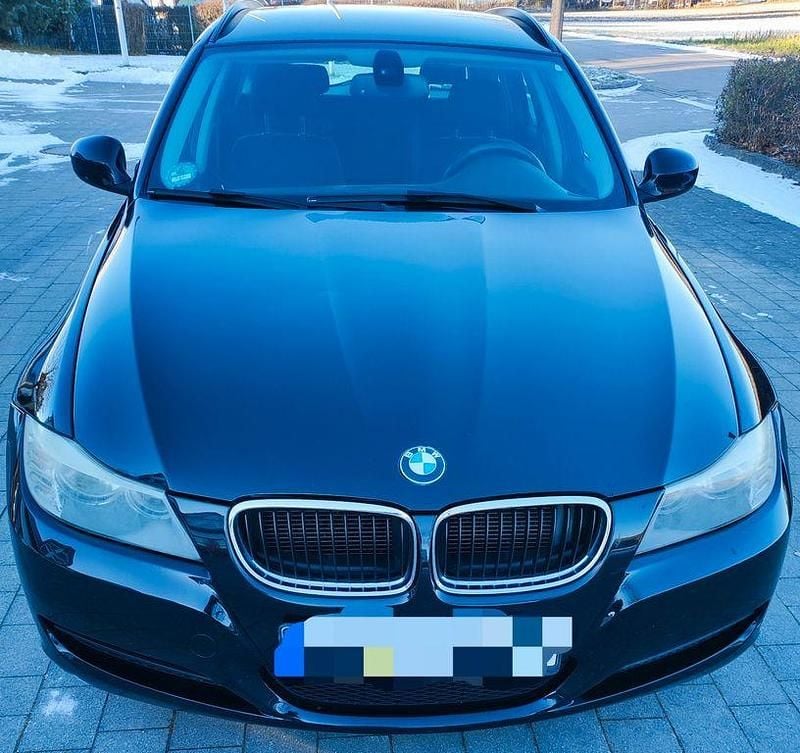 Gebraucht BMW 316 116 PS (85 kW) 2012 Schwarz Kombi