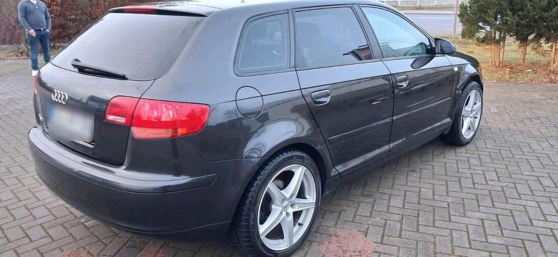 Gebraucht Audi A3 105 PS (77 kW) 2005 Schwarz Kleinwagen