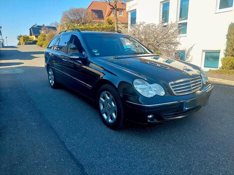 Gebraucht Mercedes C220 150 PS (110 kW) 2007 Schwarz Kombi