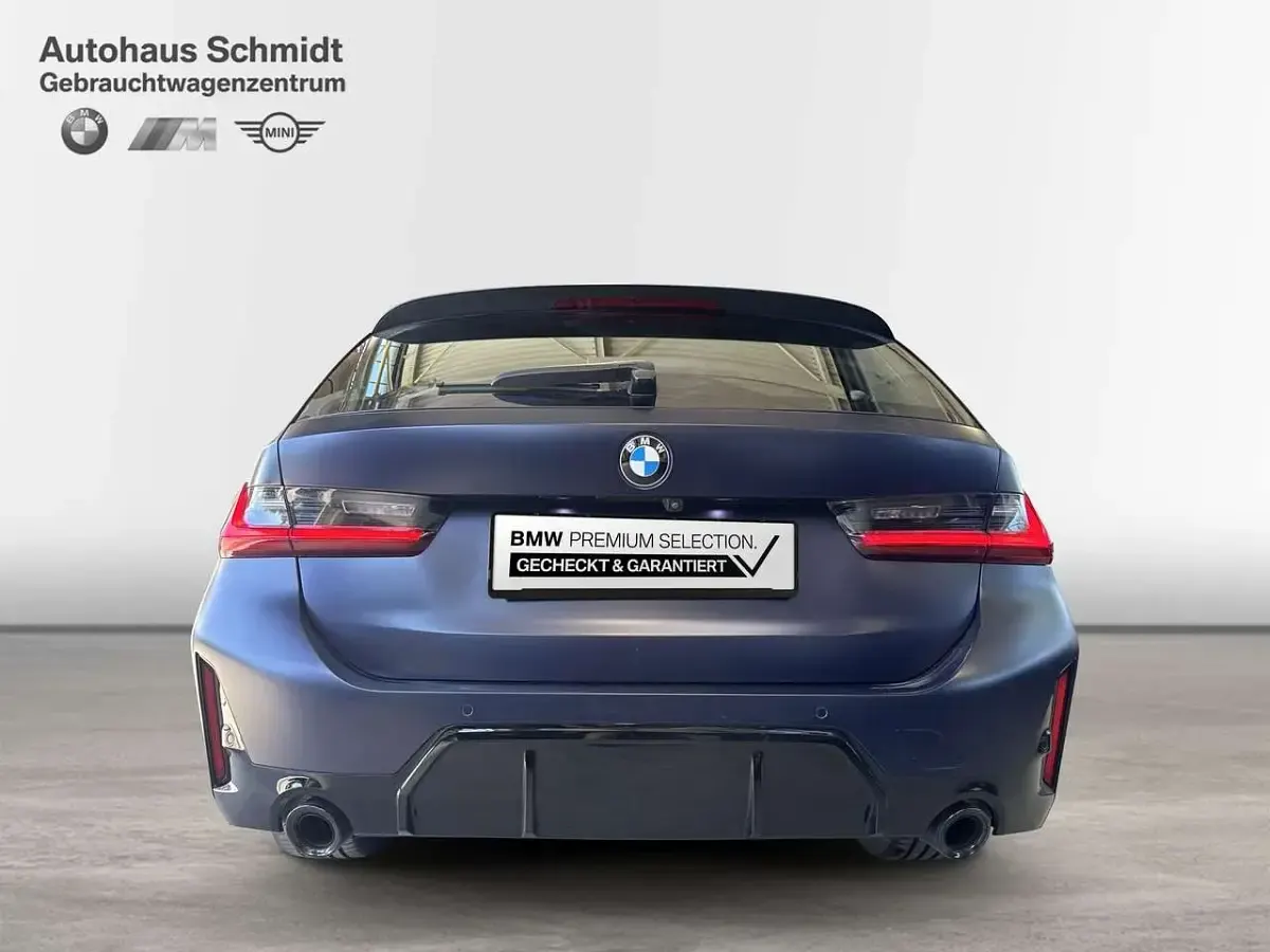 Gebraucht BMW 320 M Sport 184 PS (135 kW) 2023 Bmw individual frozen tanzanite blue Kombi