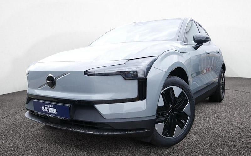 Vapour grey Gebraucht 2024 Volvo EX30 Plus SUV | 37.490 € (Fairer Preis) - Bild 1/4