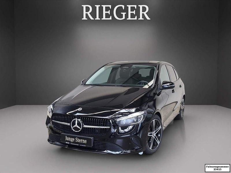 Schwarz Gebraucht 2023 Mercedes B180 Progressive Van / Kleinbus | 25.899 € (Guter Preis) - Bild 1/4