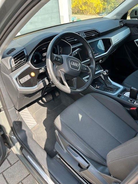 Gebraucht Audi Q3 Advanced 150 PS (110 kW) 2022 Grau SUV