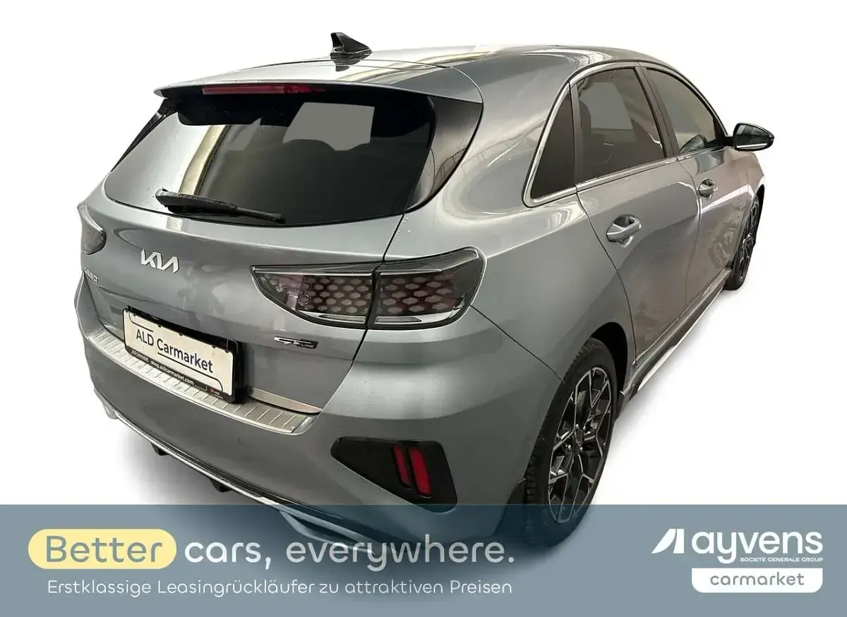 Gebraucht Kia Ceed 160 PS (117 kW) 2022 Silber Kleinwagen