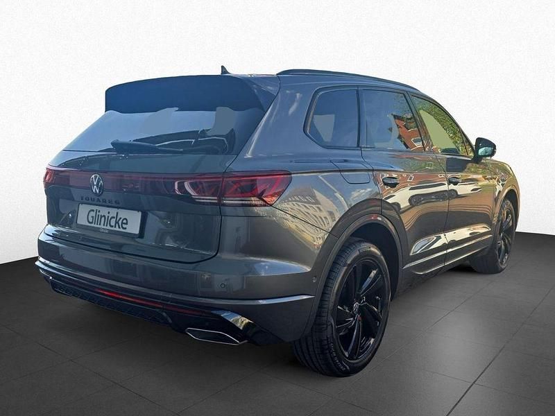 Neu VW Touareg R-line 286 PS (210 kW) 2025 Grau SUV