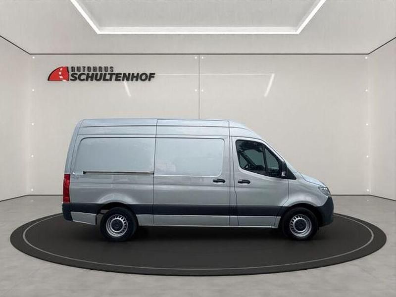 Gebraucht Mercedes Sprinter 150 PS (110 kW) 2022 Silber Van