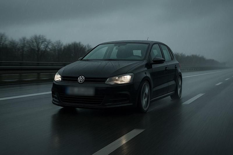 Schwarz Gebraucht 2011 VW Polo Kleinwagen | 4.800 € (Fairer Preis) - Bild 1/4
