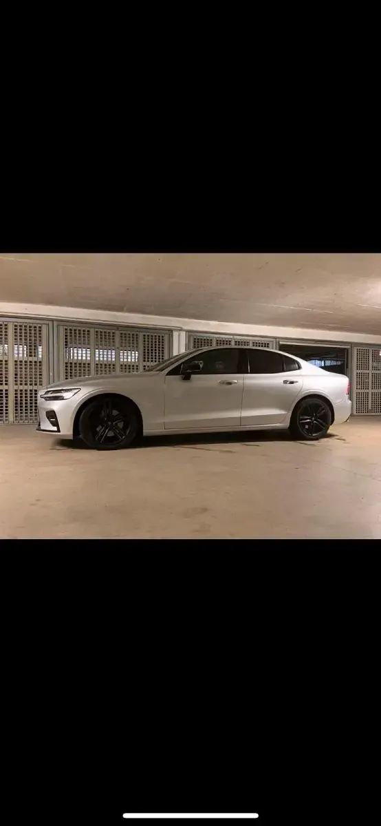 Gebraucht Volvo S60 R-Design 190 PS (139 kW) 2019 Limousine