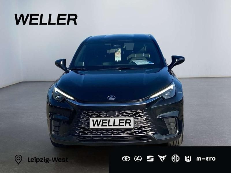 Neu Lexus LBX 136 PS (100 kW) 2026 Schwarz SUV