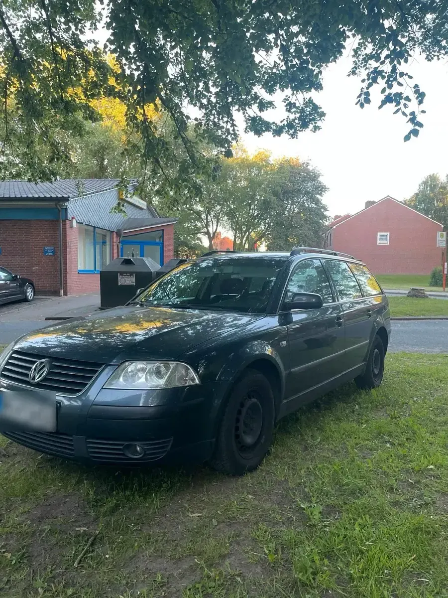 Gebraucht VW Passat Comfortline 130 PS (95 kW) 2002 Blau Kombi