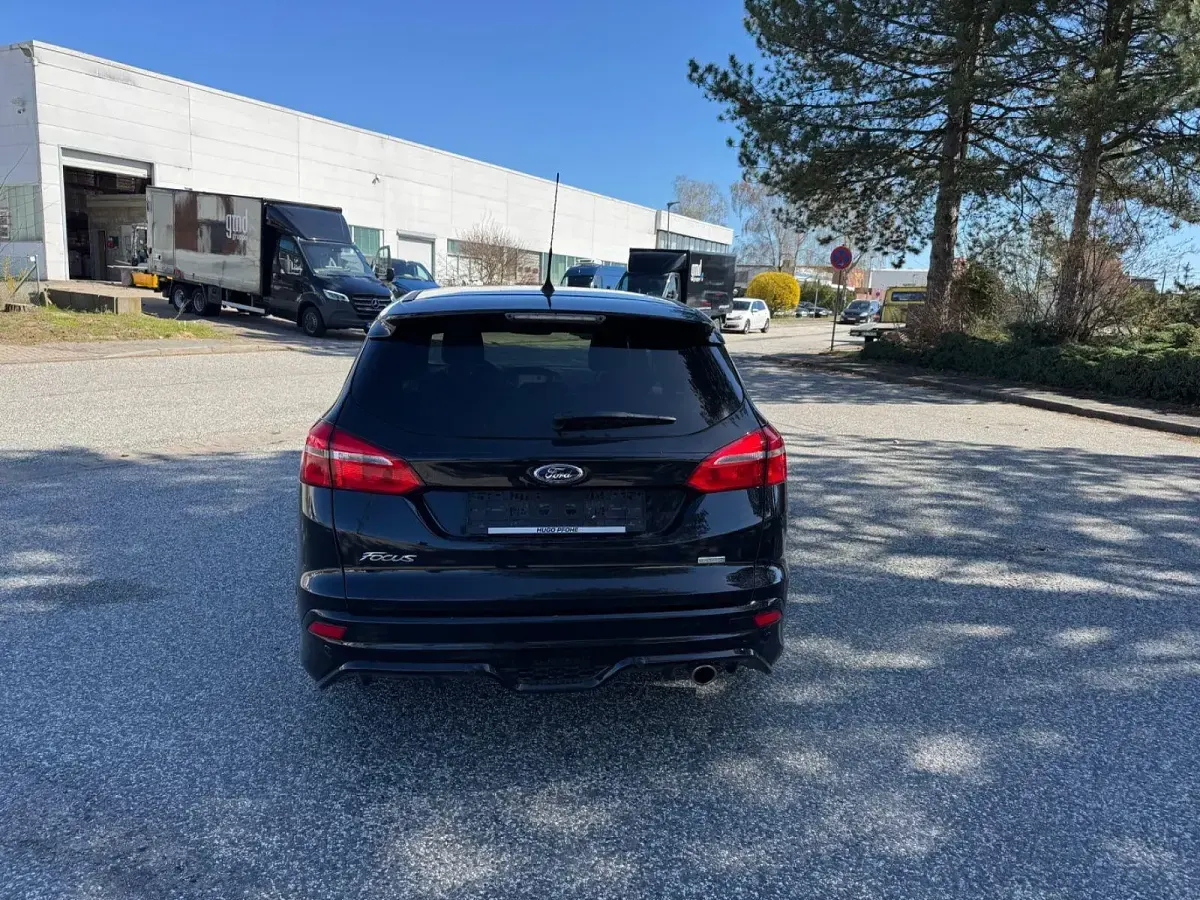 Gebraucht Ford Focus ST-Line 150 PS (110 kW) 2017 Schwarz Kombi