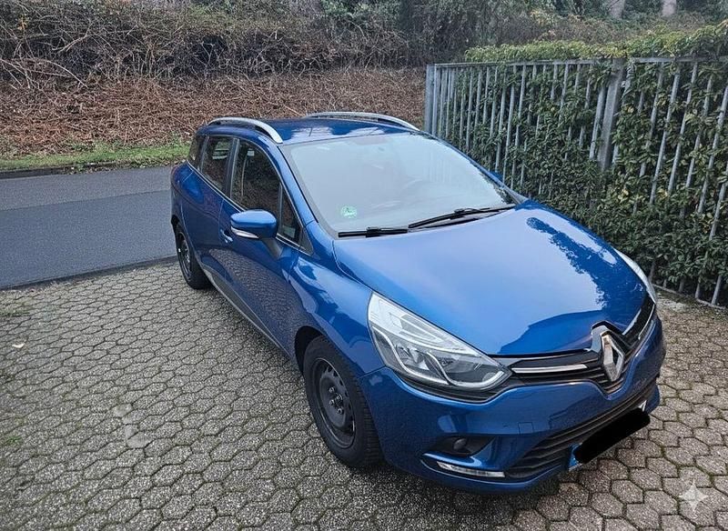 Blau Gebraucht 2018 Renault Clio IV LIMITED Limousine | 5.999 € (Guter Preis) - Bild 1/4