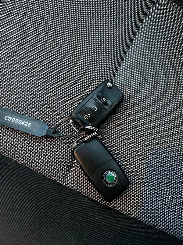 Gebraucht Skoda Fabia 2012 Grau Kleinwagen