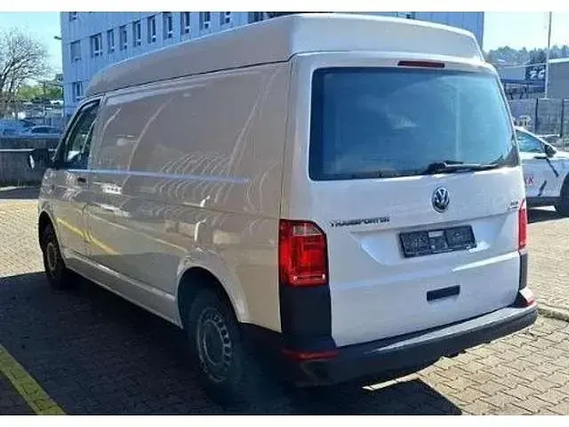 Second-hand VW Transporter 140 CP (102 kW) 2015 Alb Van