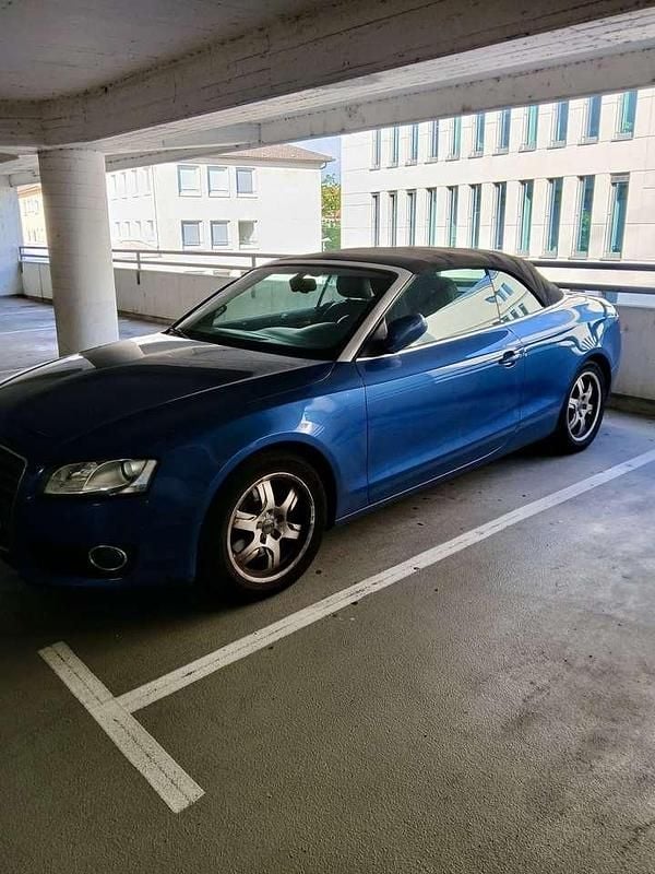 Blau Gebraucht 2011 Audi A5 Cabriolet Comfort Cabrio | 11.400 € (Guter Preis) - Bild 1/4