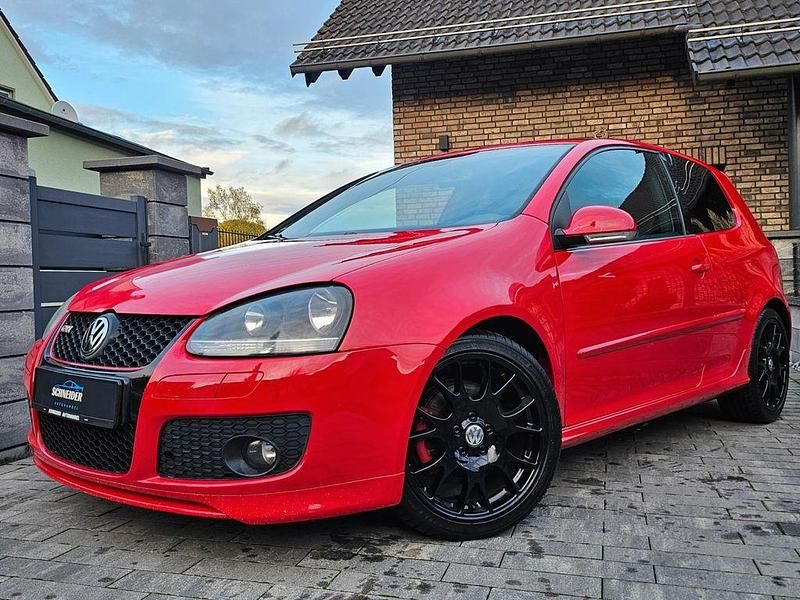 Rot Gebraucht 2007 VW Golf V Edition Limousine | 8.490 € (Teuer) - Bild 1/4