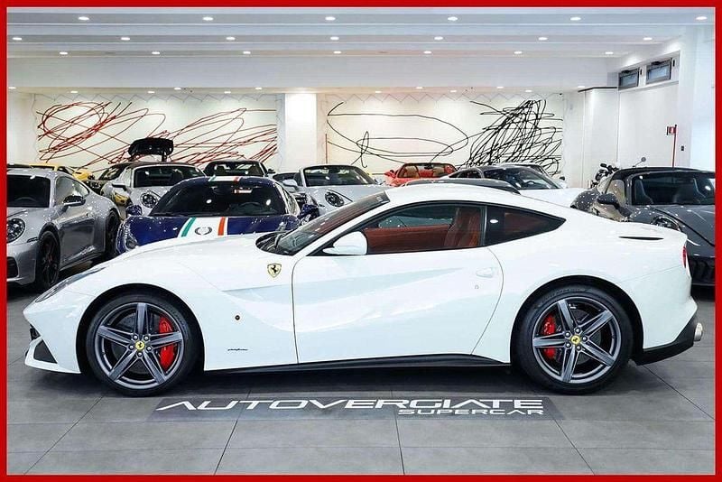 Gebraucht Ferrari F12 736 PS (541 kW) 2016 Grau Coupé