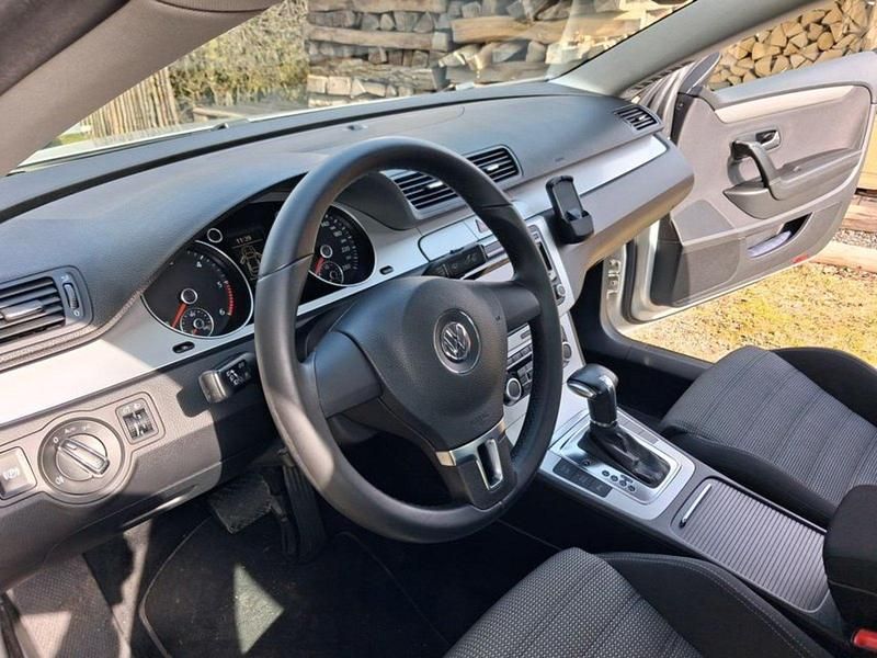 Gebraucht VW Passat 140 PS (102 kW) 2008 Silber Coupé