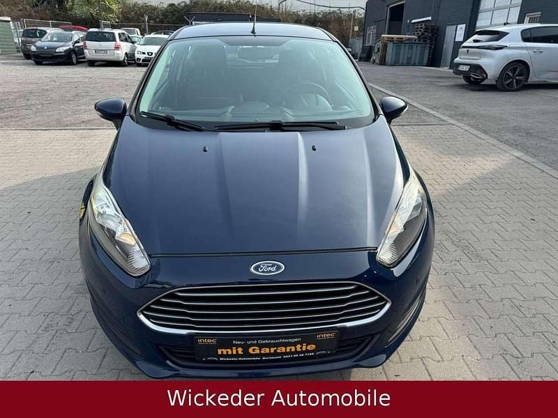Gebraucht Ford Fiesta Trend 75 PS (55 kW) 2014 Blazer blue Kleinwagen
