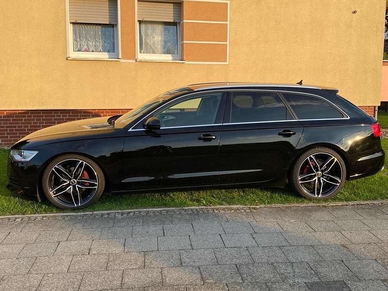 Gebraucht Audi A6 177 PS (130 kW) 2013 Schwarz Kombi