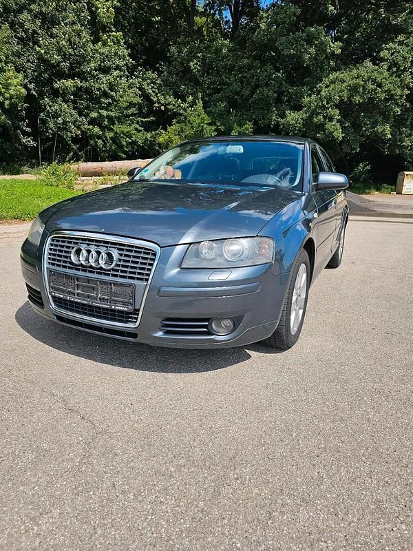 Grau Gebraucht 2007 Audi A3 Sportback Ambition Kleinwagen | 3.390 € (Fairer Preis) - Bild 1/4