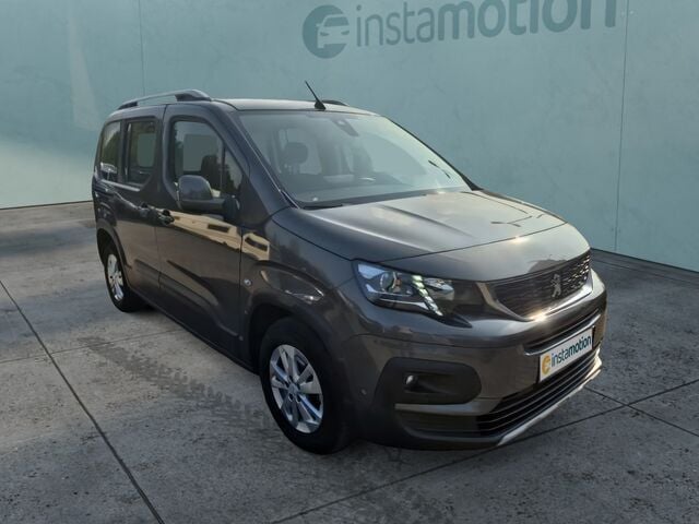 Grau Gebraucht 2020 Peugeot Rifter Allure Van / Kleinbus | 22.290 € (Guter Preis) - Bild 1/2