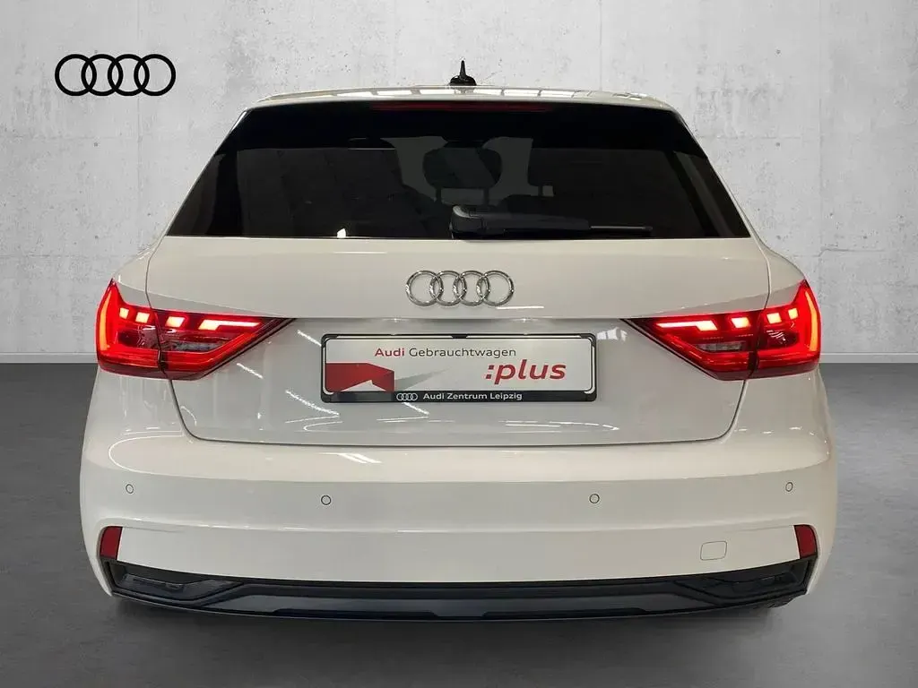 Gebraucht Audi A1 Sportback Advanced Plus 95 PS (69 kW) 2022 Cortinaweiß Kleinwagen