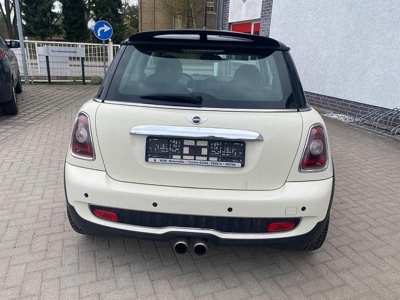 Usata Mini Cooper 174 CV (127 kW) 2008 Bianco Utilitaria