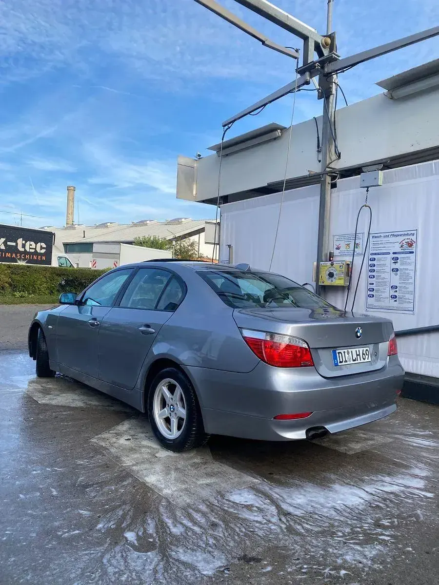 Usata BMW 520 170 CV (125 kW) 2003 Argento Berlina