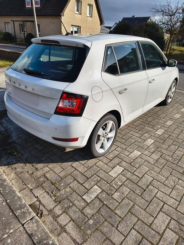 Gebraucht Skoda Fabia Cool Plus 60 PS (44 kW) 2021 Weiß Kleinwagen